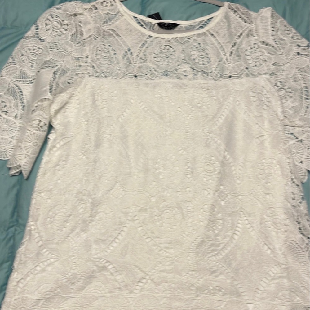 A diva white lace overlay top plus size 1X
